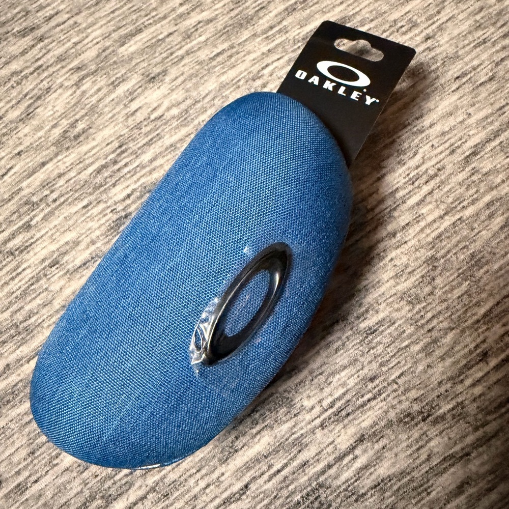 Oakley Vibrant Blue Sunglasses Pouch